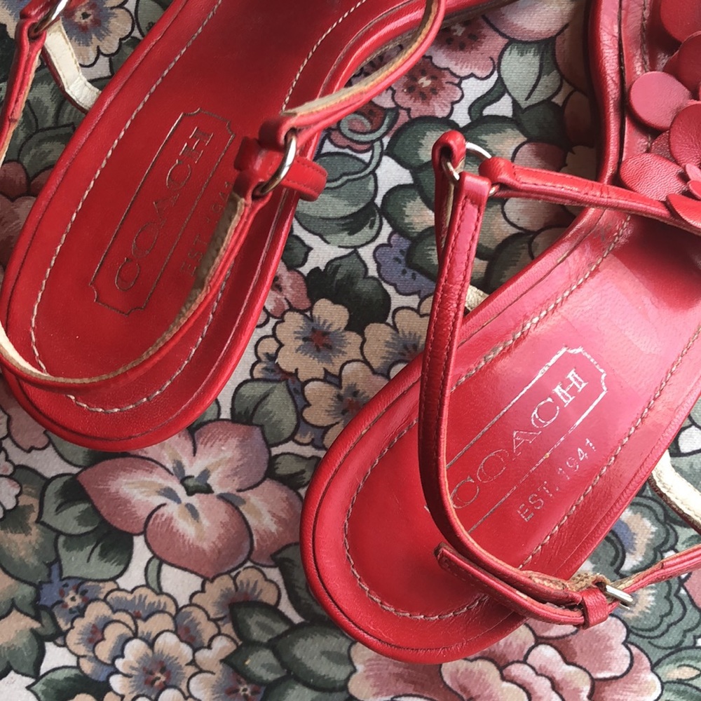Coach Kelly with floral design sandals leather EUC - Picture 4 of 9